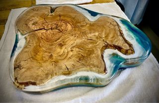 Piano Tavolino Ulivo e Resina effetto mare