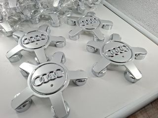 Set 4 Coprimozzi Ragno Audi 135mm