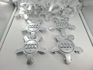 Set 4 Coprimozzi Ragno Audi 135mm