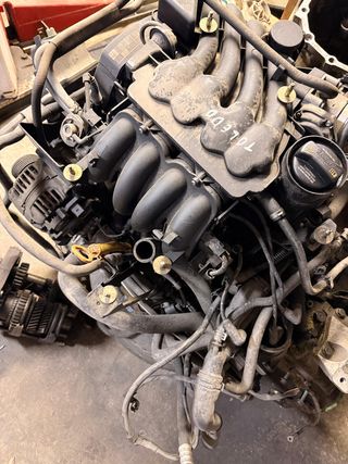 Motor Toledo y accesorios 1600cc año 2003 90.000km