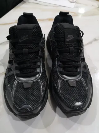 Zapatilla Nike Negra