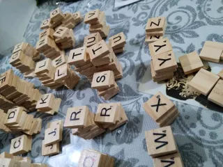 Azulejos de letras de madera