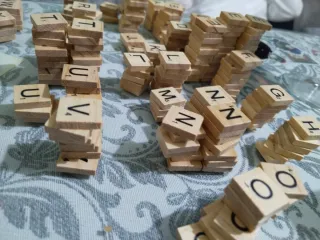 Azulejos de letras de madera