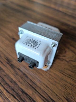 Transformador TRES 125-220V 60VA