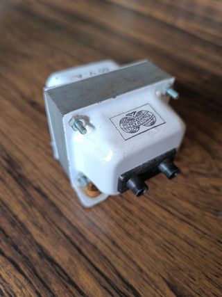 Transformador TRES 125-220V 60VA