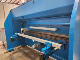 Plegadora Casanova 4000x100tn