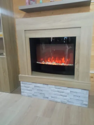 Parcela con piscina y piscina y arboles frutales.