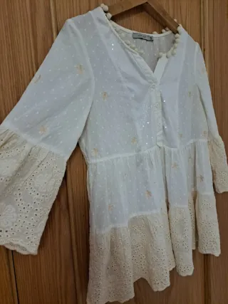 Blusa italiana beige y blanca