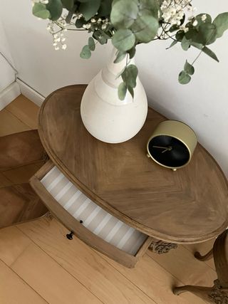 Mesitas antiguas restauradas