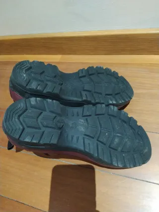 Botas de agua Viking color burdeos y negro