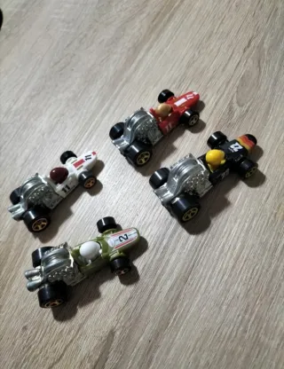 Set 4 Hot Wheels Head Starter