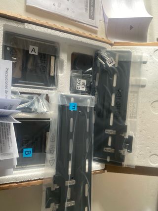 Soporte Pared TV Samsung Frame. Modelo: BN9655181A