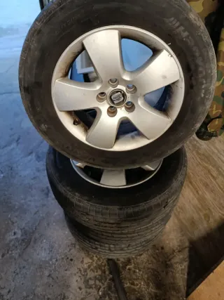 Neumáticos 215/45R17 87W