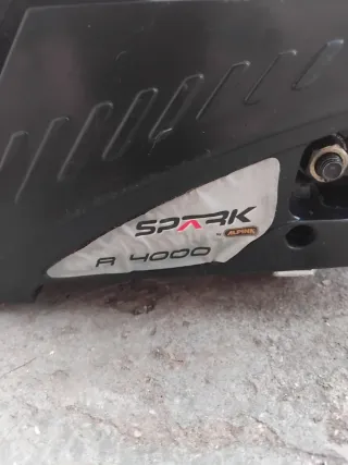 Motosierra de gasolina