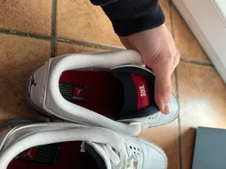 Air Jordan 3 UNC Taglia 44 Box