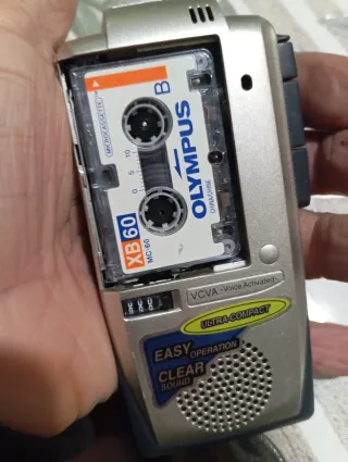 Registratore vocale Olympus Mini funzionante