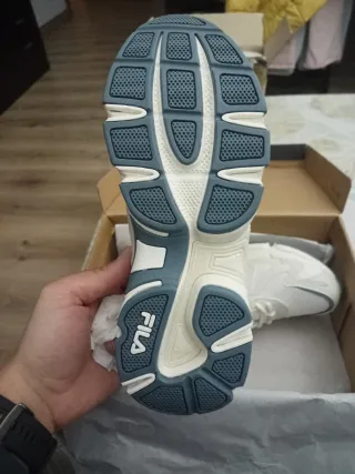 Zapatillas Fila Heroic Beige/Gris