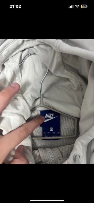 Sudadera Nike con cremallera blanco crudo