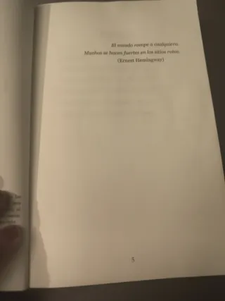 LA PIEL DE LOS TÁRTAROS: La única policía infil...