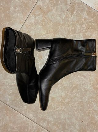 Botines tacón Zara negros
