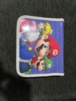 Nintendo 3DS XL con funda y juego lbx