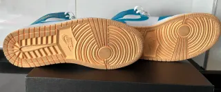 Zapatillas Jordan 1 Mid Talla 43