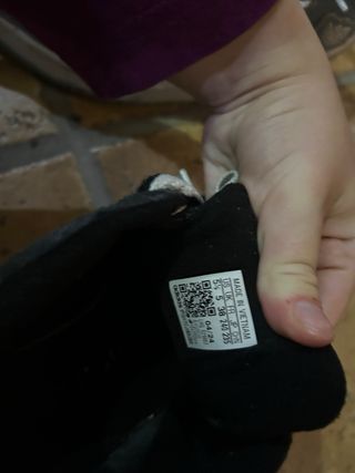 Scarpe Adidas nere e bianche