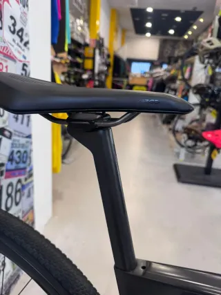 Bicicleta BMC Gravel Kaius 01 Two AXS.