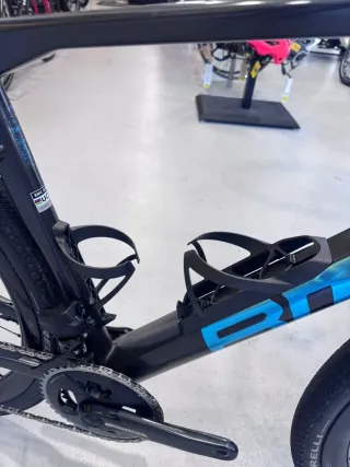 Bicicleta BMC Gravel Kaius 01 Two AXS.