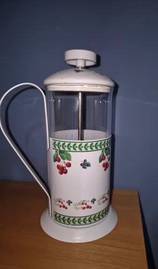 Tisaniera a stantuffo