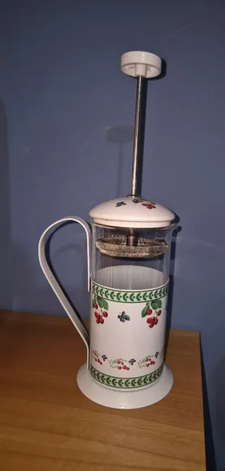 Tisaniera a stantuffo