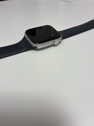 Apple Watch SE (2022) Plata y Negro
