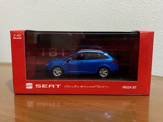 Maqueta Seat Ibiza ST Azul 1:43