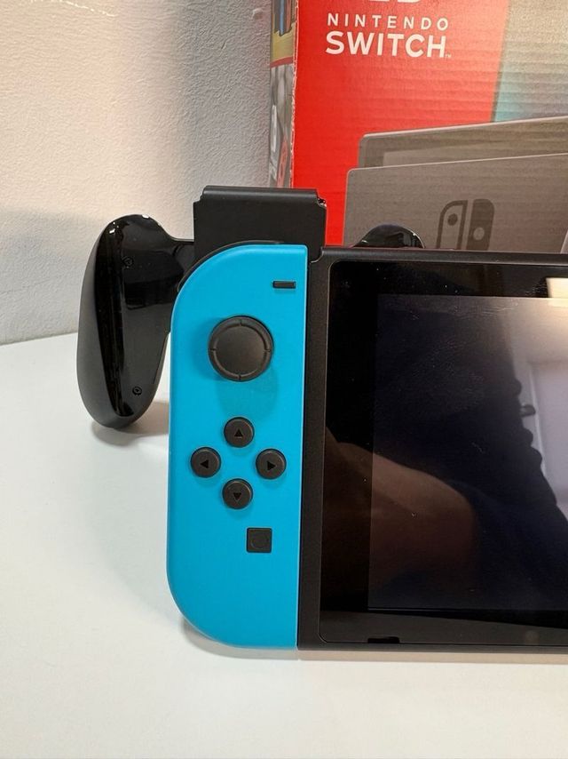 CON CAJA Nintendo Switch V3 Azul y Rojo