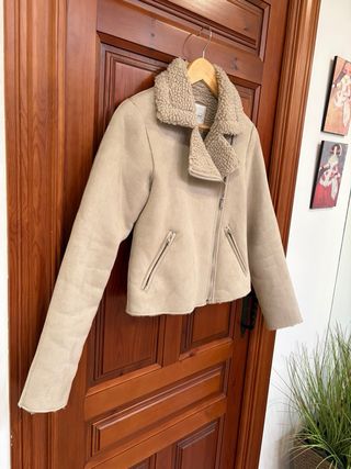 Cazadora beige con borrego green coast