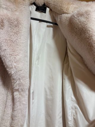 Abrigo largo pelo beige