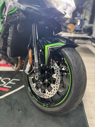 Kawasaki ZH2