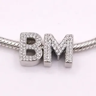 Charm Letras B y M con Circonitas