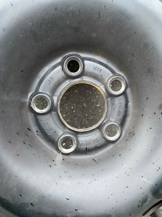 Rueda Seat Ibiza Pirelli 185/55 R15 como nueva!