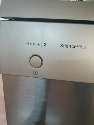 Lavavajillas Bosch 2021 con tres años de uso