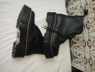 Botas Dr. Martens Negras