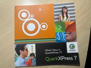 A Guide to  QuarkXPress 7 to Apple (2 books)
