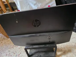 Monitor Samsung Negro y Rojo