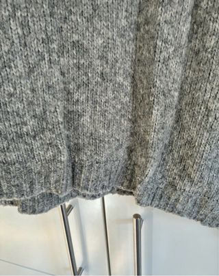 Jersey sin mangas cuello alto gris