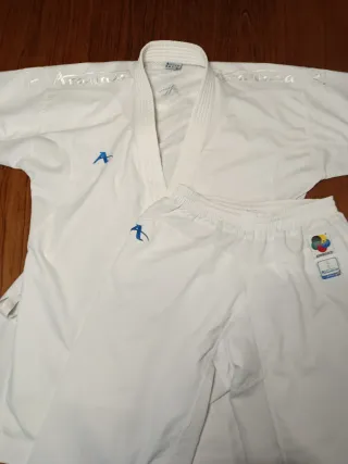 Kimono Karate Arawaza. Talla 1.65