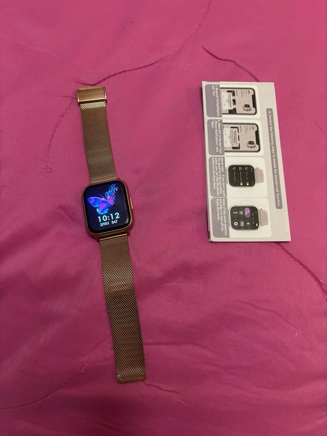 Reloj Inteligente Negro y Dorado