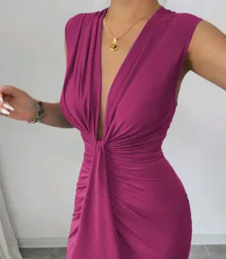 Vestido midi fucsia sin mangas