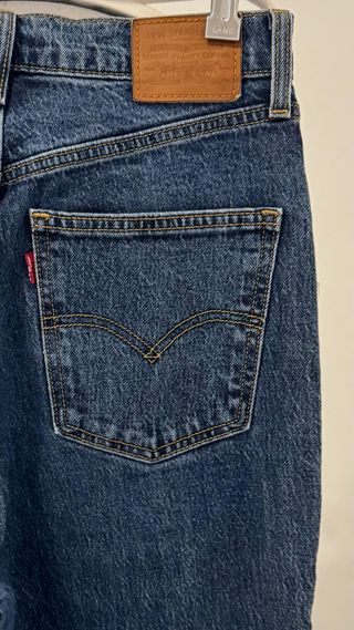 LEVIS 70S HIGH FLARE VAQUEROS ACAMPANADOS MUJ W 28