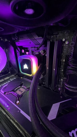 COHETE: INTEL I7 13700, RTX 4080, RAM CRS32gb, 4TB