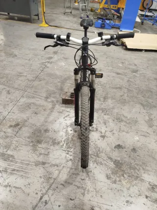 Bicicleta de Montaña B'TWIN Negra